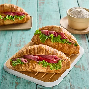 Roast Beef Croissant – 1pc