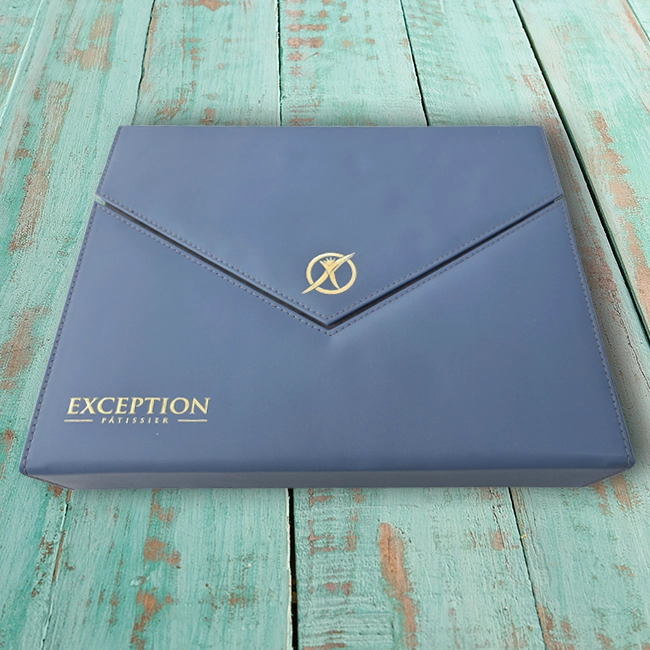 علبة شكولاتة طبيعيةفاخرة87قطعة - حلواني اكسبشن  - مصر 