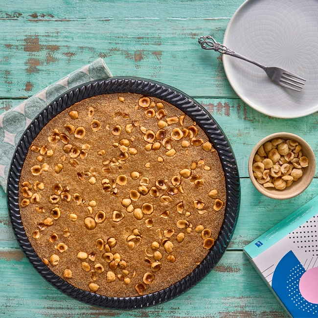 طريقة عمل البسبوسة زي المحلات | وصفة احترافية من مطابخ اكسيبشن